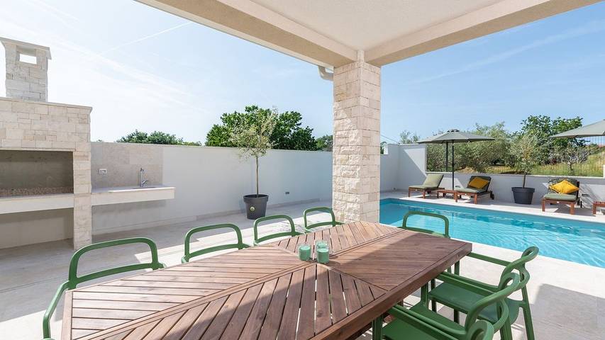 Villa für 10 Personen, mit Garten und Pool in Umag - 2