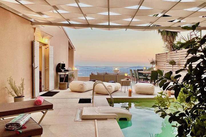 Διαμερίσματα διακοπών για 8 άτομα, με μπαλκόνι και κήπο στον Σπαρτύλα