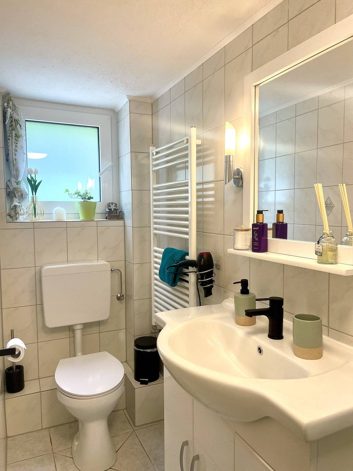 Ganze Wohnung, Ferienwohnung 'Talblick Chalet Blankenheim' mit privater Terrasse, privatem Garten und Wlan in Blankenheim, Naturpark Hohes Venn-Eifel
