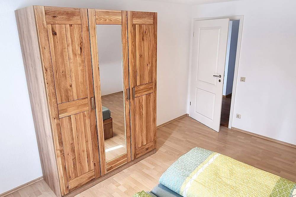 Ganze Wohnung, Ferienwohnung Heidi mit 120qm, 3 Schlafzimmer, max. 7 Personen in Hilzingen, Hegau
