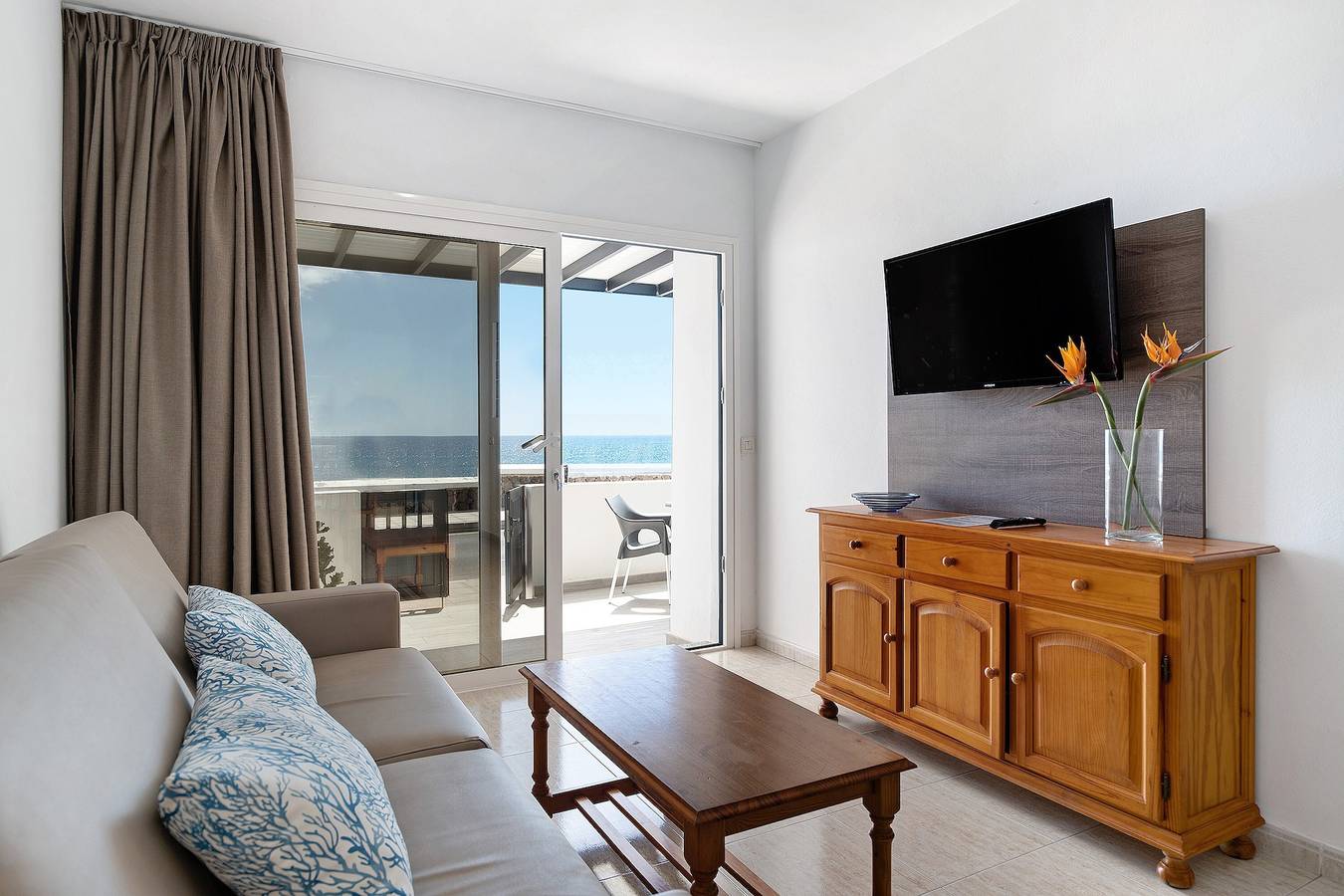 Appartement entier, Appartement de vacances "Callao Beach 3" avec vue sur la mer, terrasse et Wi-Fi in Punta de las Mujeres, Haría