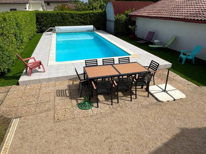 Gîte pour 4 personnes, avec jardin ainsi que terrasse et piscine à Soustons - 2