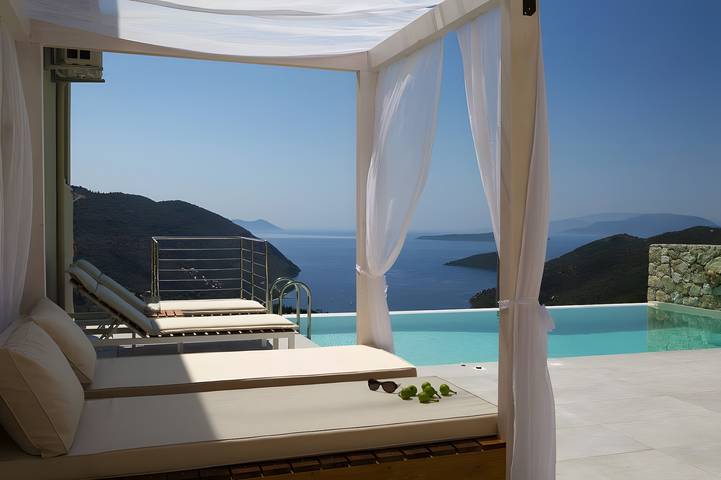 Villa with pool for 7 people, with Balcony and Garden in Lefkada