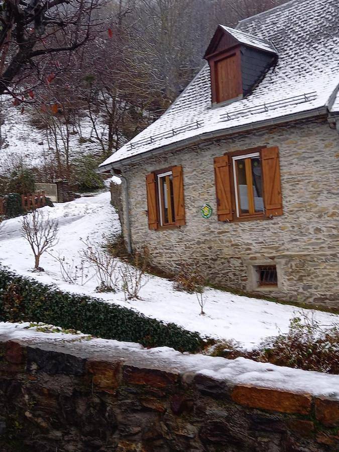 Location de vacances pour 4 personnes, avec jardin et vue à Juzet-de-Luchon
