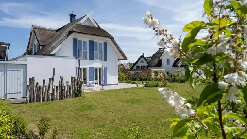 Ferienhaus für 8 Personen, mit Garten und Sauna sowie Balkon in Poseritz