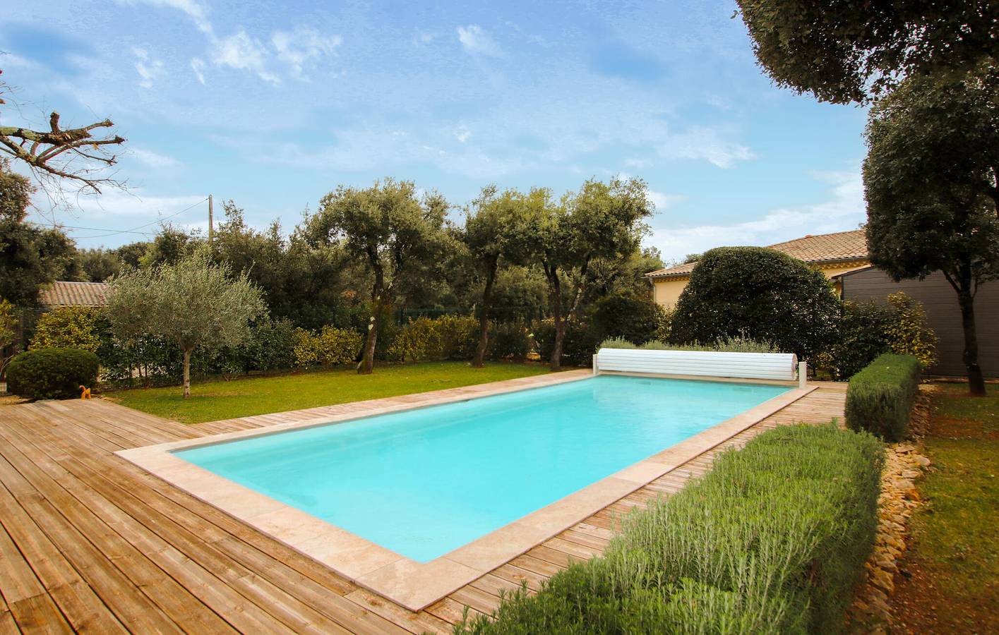 Appartement de vacances moderne avec piscine et Wi-Fi près de Suze-la-Rousse in Suze-la-Rousse, Région de nyons