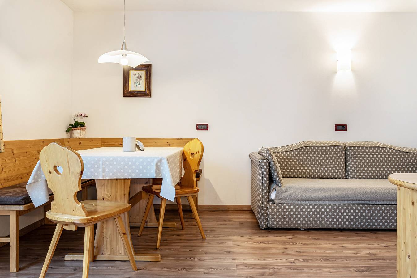 Ganze Wohnung, Ferienwohnung Prapoz Typ C1 mit Bergblick, Wlan und Balkon in St. Ulrich in Gröden, Dolomiti Superski