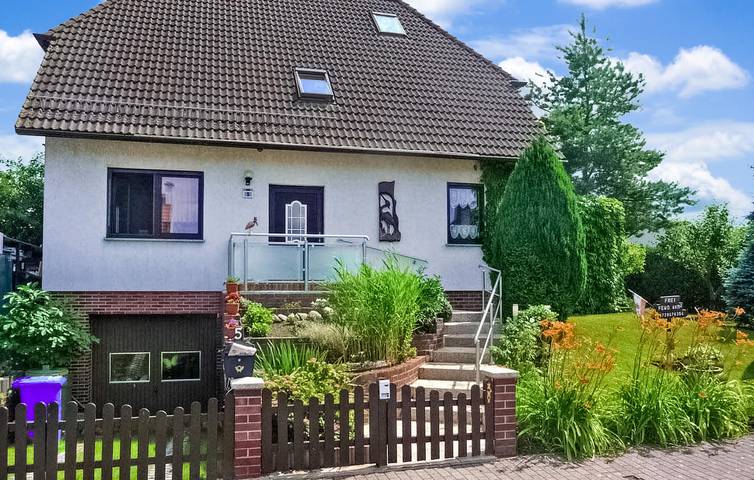 Ferienwohnung für 4 Personen, mit Terrasse am Tollensesee - 2