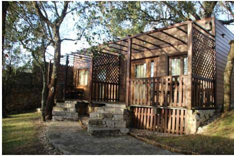 Camping para 2 pessoas, com Varanda e Jardim e ainda Piscina and Vista em Leiria distrito
