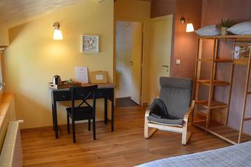 Chambre d’hôte pour 2 personnes, avec jardin et sauna dans Lac De Malaguet Monlet