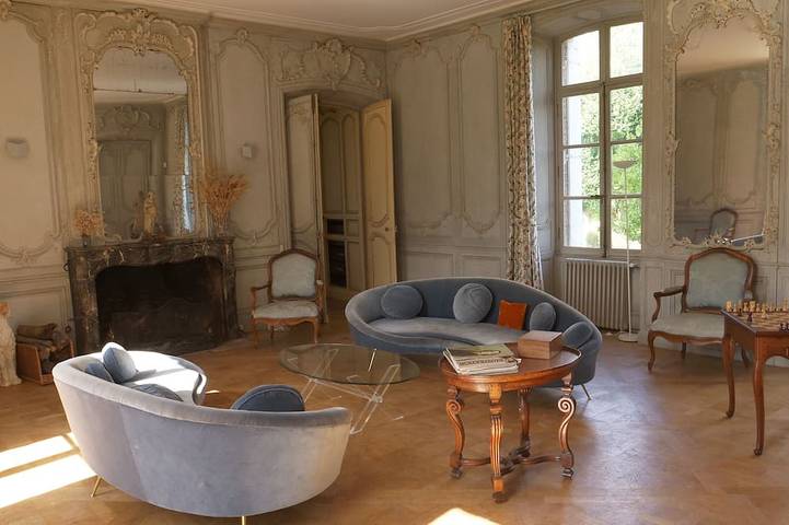 Loue superbe château 28 couchages avec piscine et tennis à 1h15 de Paris in Grainville, Région de Les Andelys