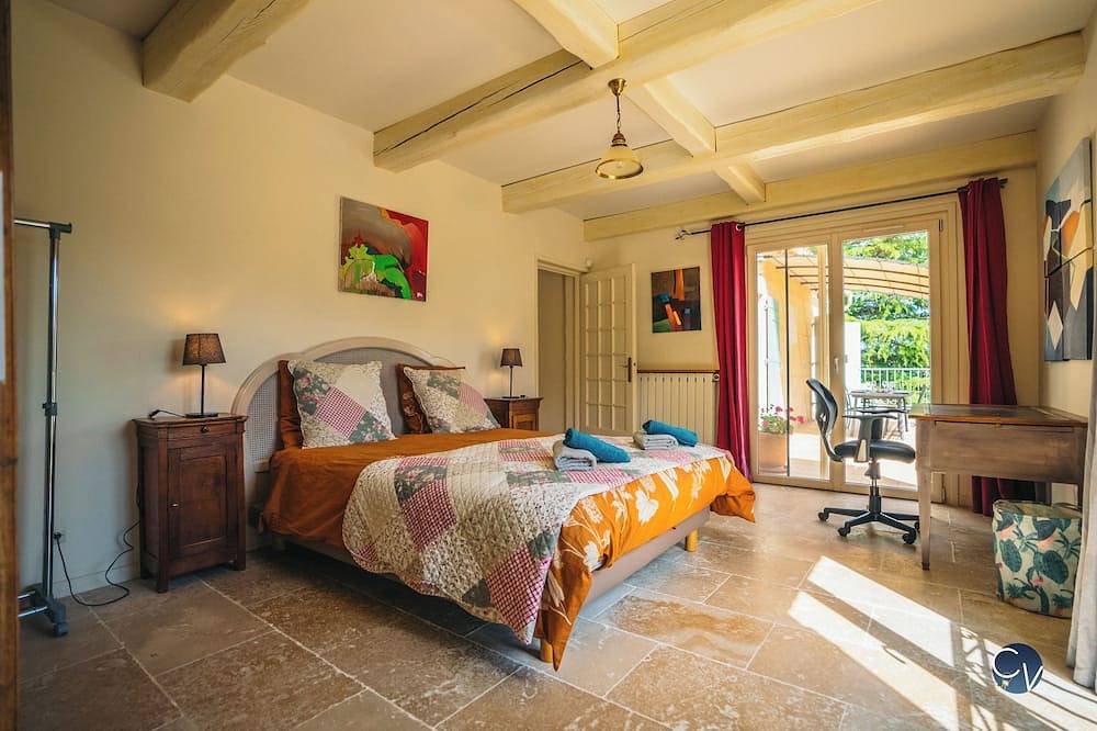 Magnifique villa provençale avec piscine et jardin in Pouzilhac, Région de Nîmes