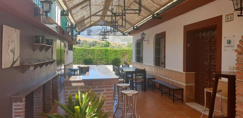 Casa de vacaciones para 11 personas, con piscina además de jardín y vistas en Serranía de Ronda - 3