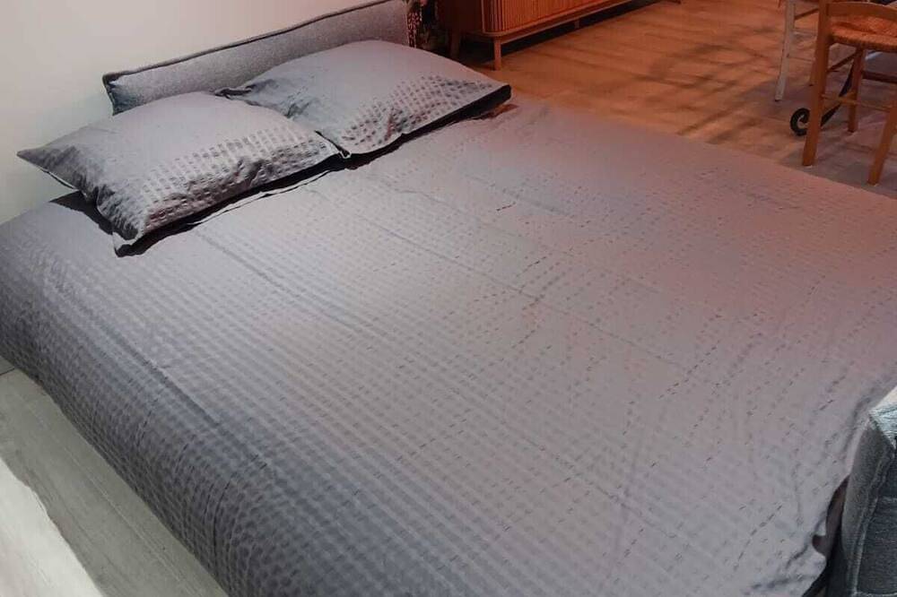 Le Cat'Etoiles- Gîte for 6 people. in Autun, Autun und Umgebung