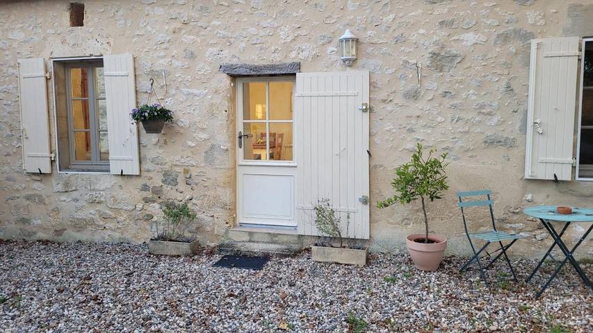 Gîte pour 3 personnes, avec vue ainsi que piscine et jardin, animaux acceptés à Salles (Lot-et-Garonne) - 3