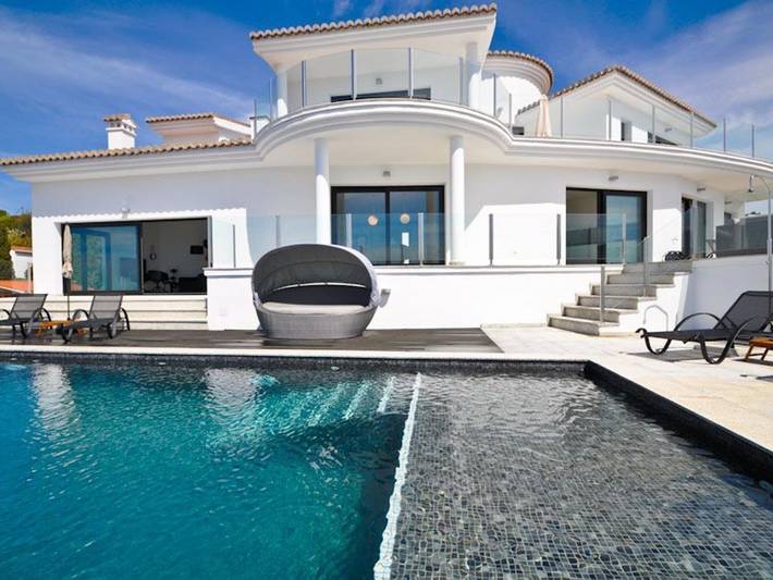 Holiday home for 10 people, with ocean view and balcony as well as pool - 1