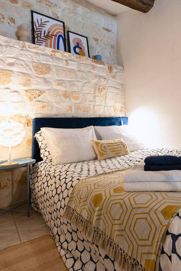 Gîte pour 2 personnes, avec vue, animaux acceptés dans Office De Tourisme D Uzes - 2