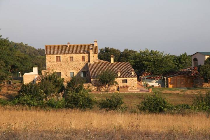 Albergue para 4 personas, con Terraza además de Jardín y Vistas en Llagostera
