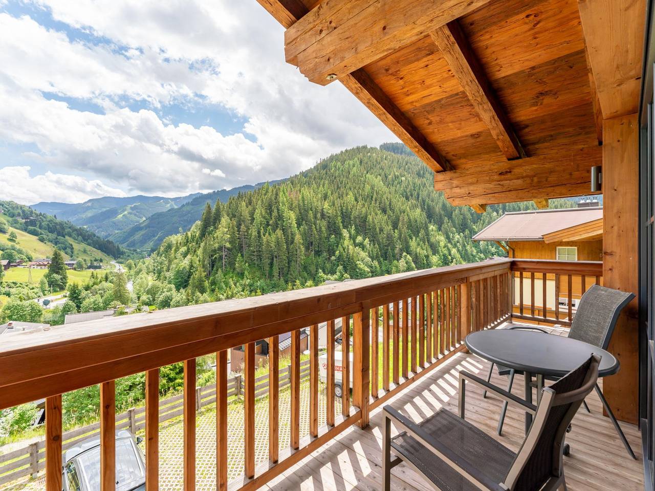 Top chalet nabij piste en lift in Saalbach in Saalbach, Saalbach-Hinterglemm