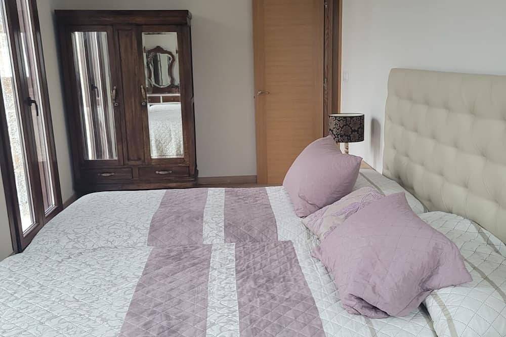 Porto House in O Carballiño, Ourense Region