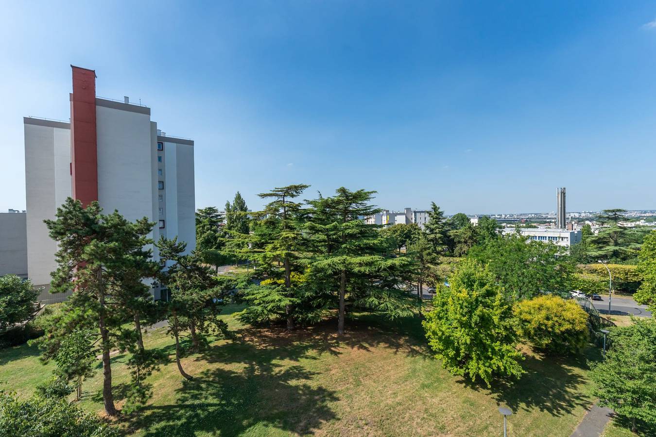 Ganze Wohnung, Le Crépuscule - Wifi - Balcon in Créteil, Val-de-Marne