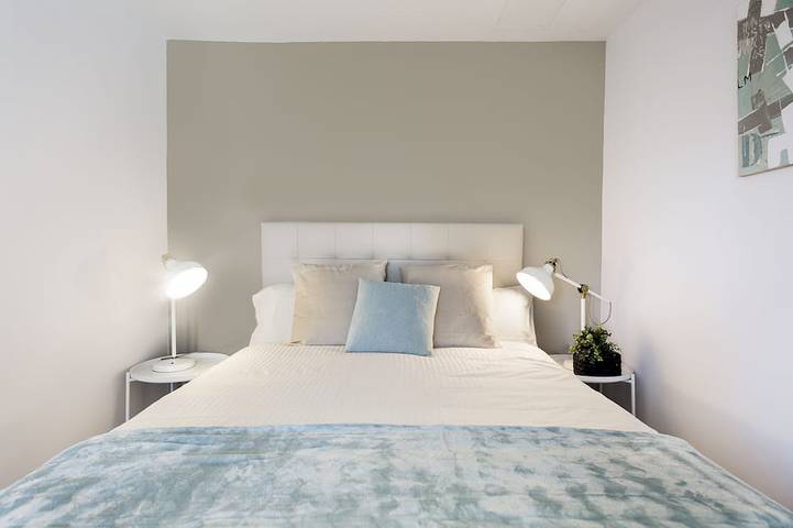 Appartement entier, Valencia St. Top Floor Bright & Quiet Apartment in Barcelona Centre, Barcelone