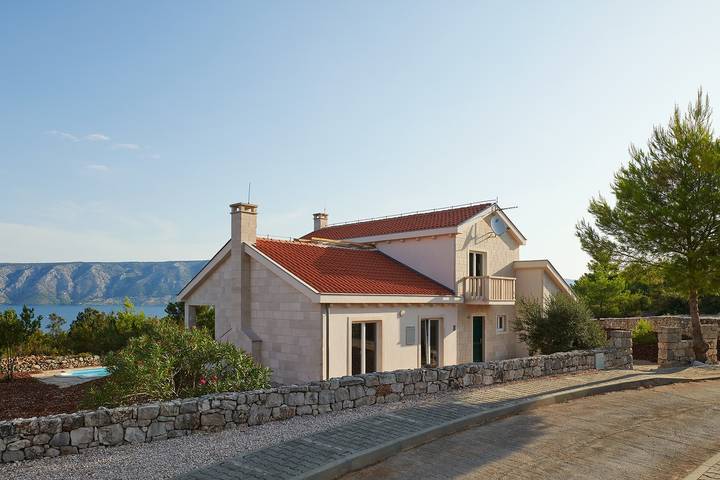 Villa pour 8 personnes, avec jardin et piscine, animaux acceptés à Stari Grad - 3
