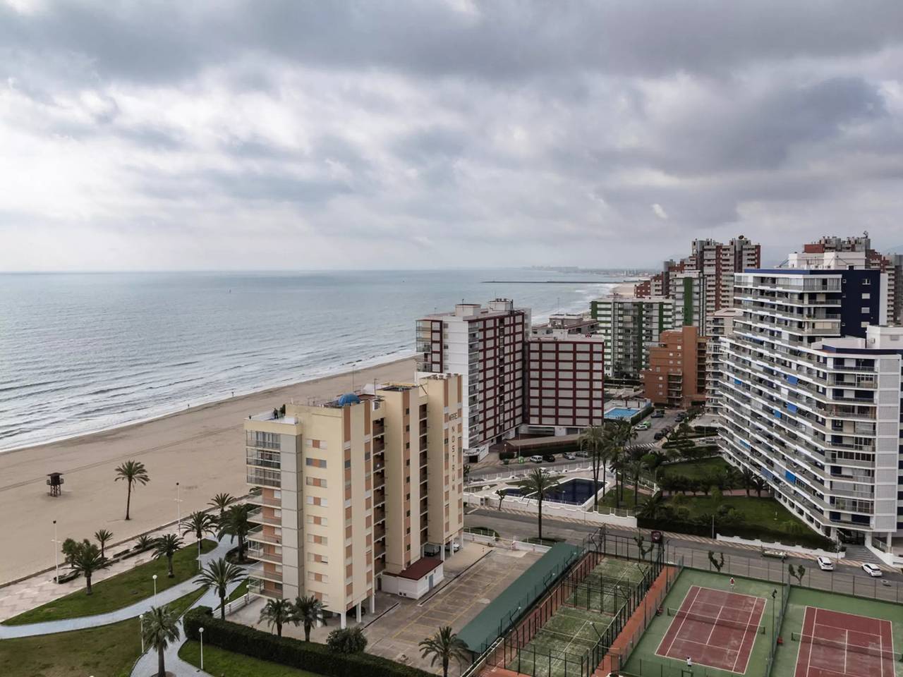 Apartamento entero, 3 estancias 6 personas in Cullera, Costa de Valencia
