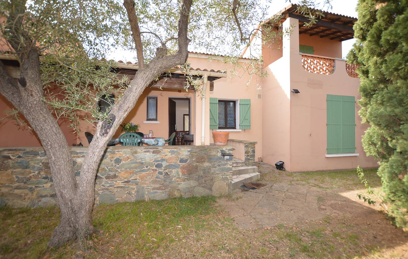 Modern Apartment with Pool & Terrace near Pizz'Burg and Sorbo-Ocagnano in Sorbo-Ocagnano, Corte region