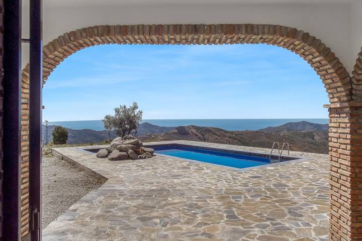 Casa de vacaciones para 10 personas con piscina in Canillas de Albaida, Provincia de Málaga