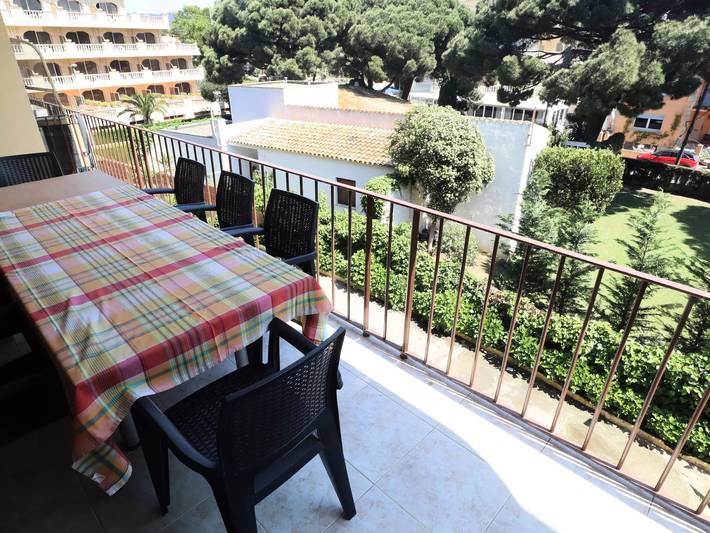 Casa rural para 7 personas, con balcón en Sant Feliu de Guíxols