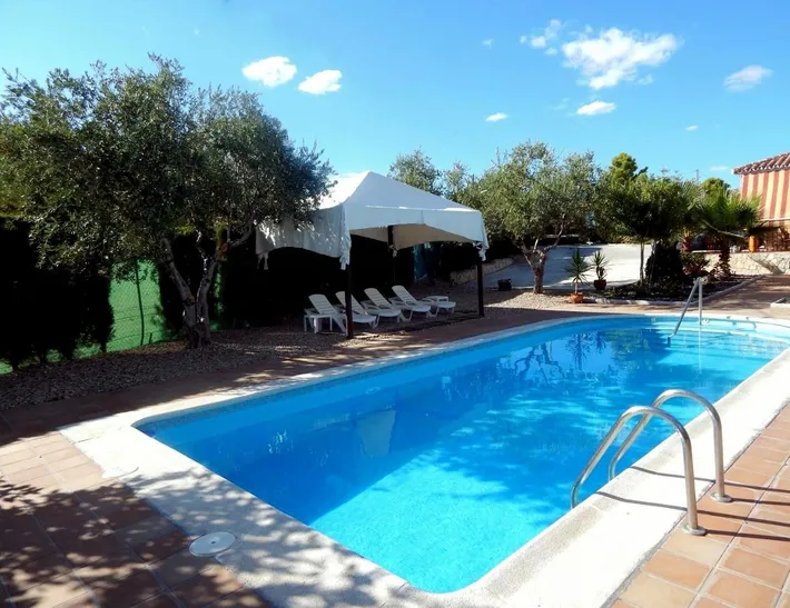 Country house for 10 people, with garden and pool as well as view - 1