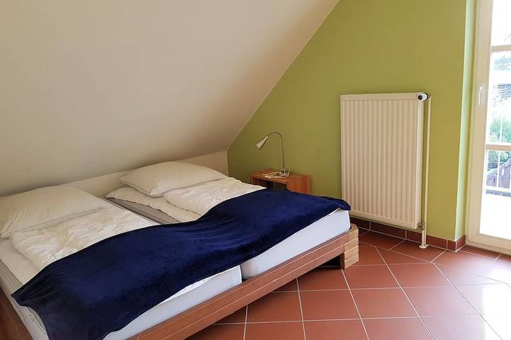 Ferienhaus für 8 Personen, mit Garten und Whirlpool sowie Terrasse, mit Haustier in Garz/Rügen - 4