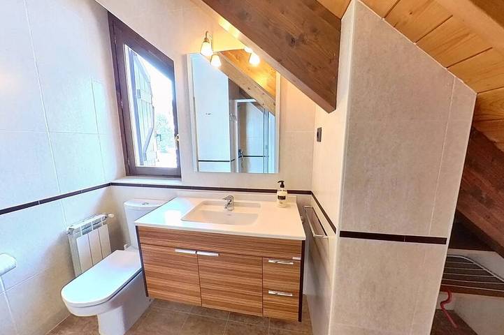 Ganze Wohnung, Ligües House - tucasaenlospirineos in Escarrilla, Sallent de Gállego
