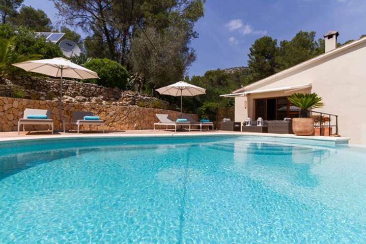 Villa voor 9 personen, met tuin en zwembad, kindvriendelijk in Calvià