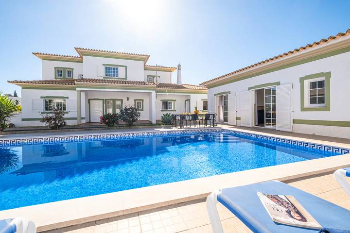 Ferienhaus für 16 Personen, mit Terrasse und Garten in Albufeira - 2