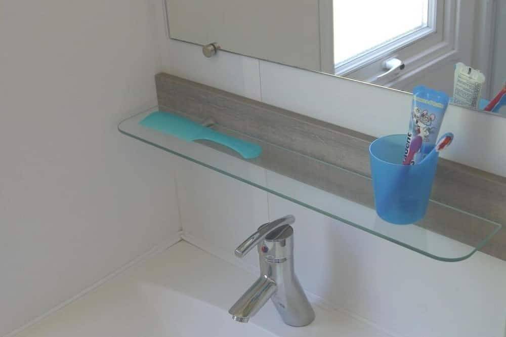 Bellissima villa indipendente per 5 persone con A/C, Wifi, terrazza e animali ammessi in Marina di Vasto, Provincia di Chieti