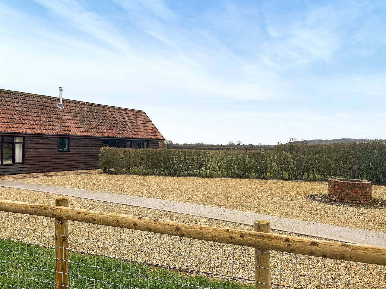 Vacation Rental for 4 Guests in Wiltshire, South West England