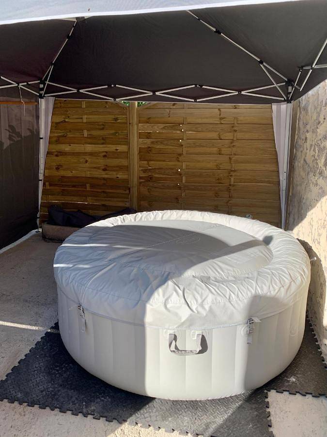 Gîte pour 2 personnes, avec jardin ainsi que jacuzzi et piscine à Bessèges - 3