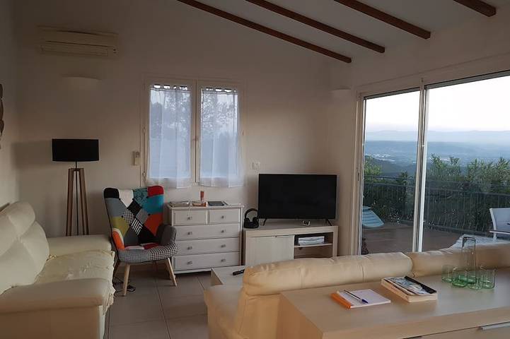 Var, le Muy, maison 2 chambres, deux salles de bains, piscine privé, 4 personnes in Le Muy, Côte méditerranéenne (France)
