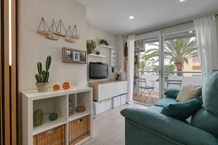 Apartment for 4 people in Moraira