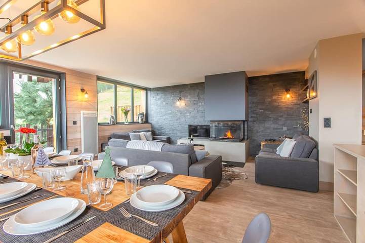 Gîte pour 12 personnes, avec Balcon et Jardin