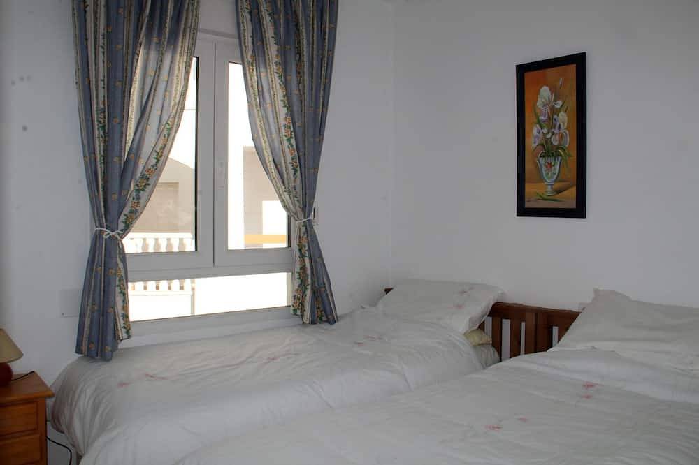 Ganze Wohnung, 2 Bed 2 Bath Apt Next Door Villamartin Plaza, Golf Sun, Beaches in Brisas y Golf, Orihuela