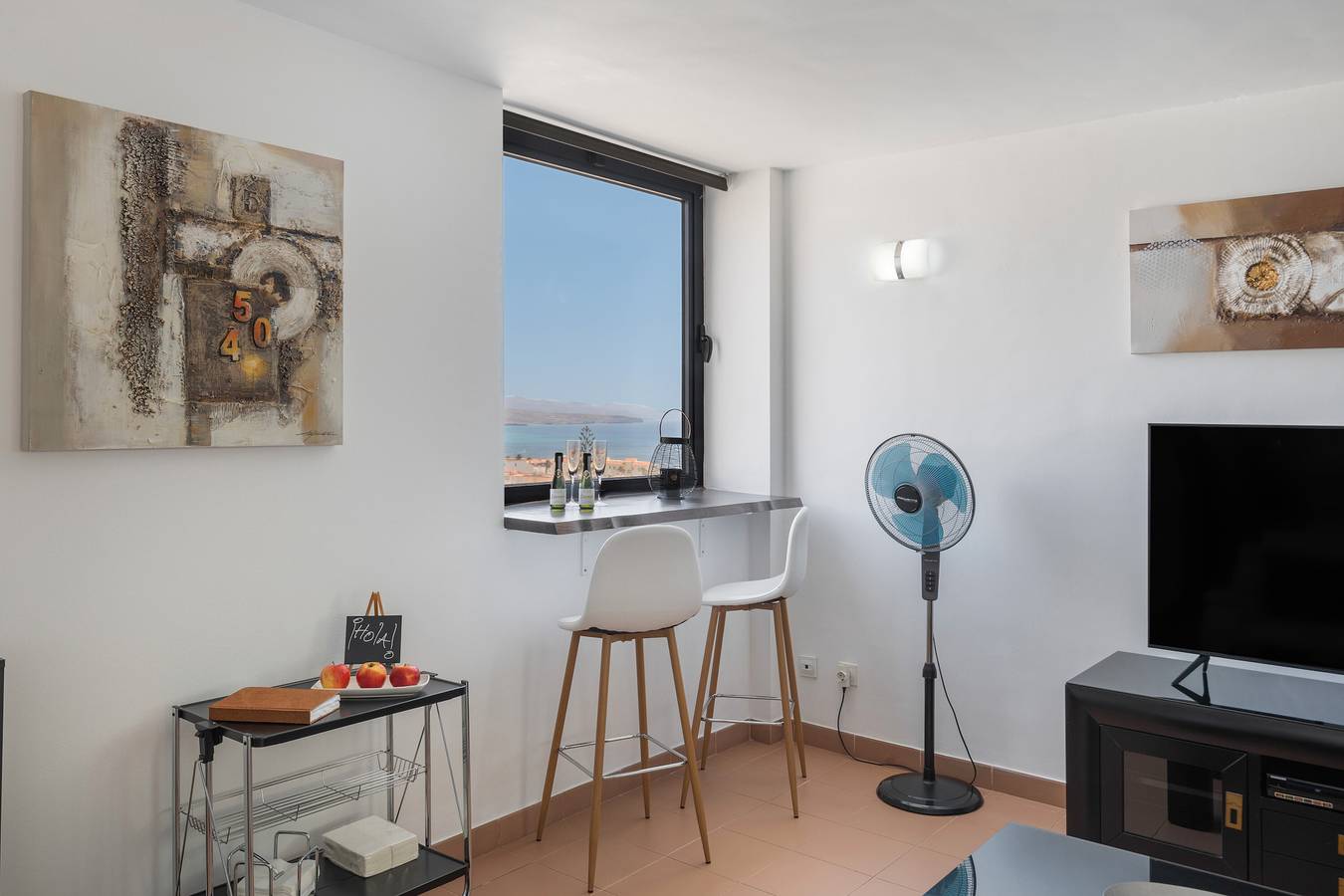Apartamento entero, Vacaciones en 'Casa Carmina' con vistas al mar, Wi-Fi y aire acondicionado in Costa Calma, Costa Calma sur