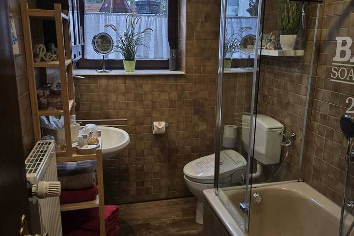Ganze Wohnung, Ferienwohnung Salut für bis zu 6 Personen in Saarbrücken, Saargau