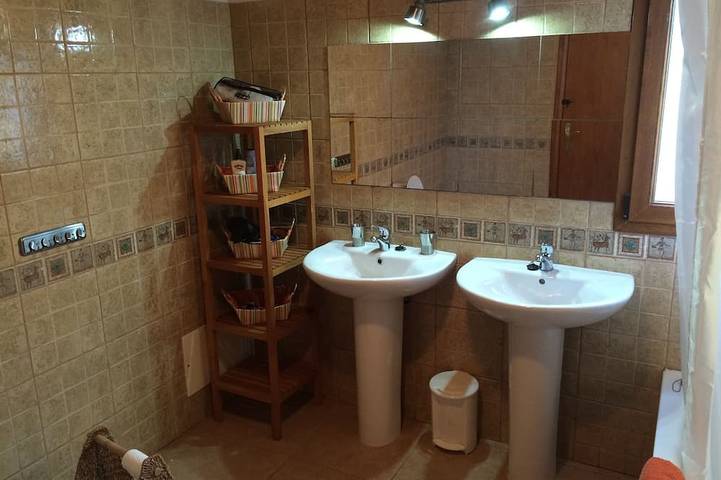 Luxury Abgelegene Villa mit großen beheizten privaten Pool und Wifi. in Lajares, La Oliva
