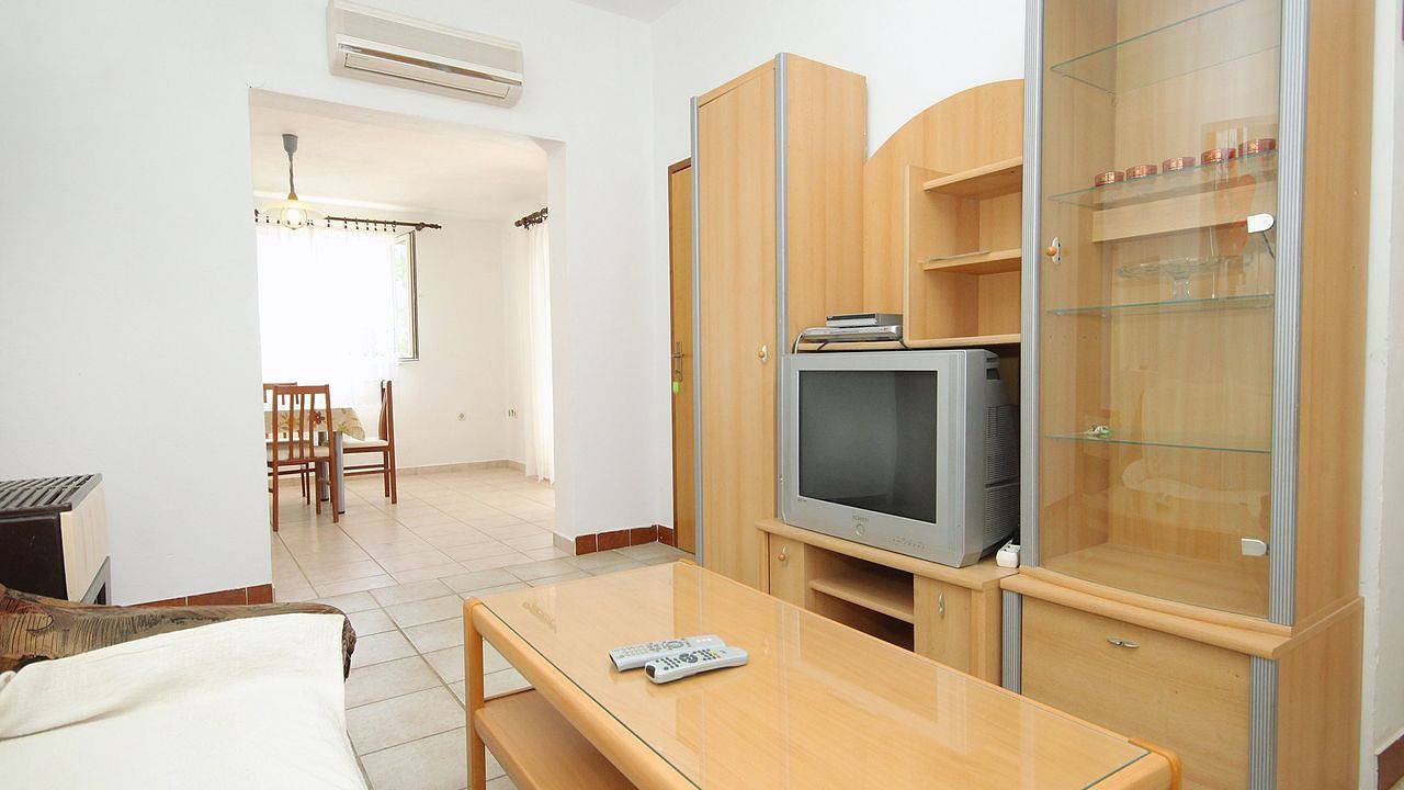 Ganze Ferienwohnung, Ferienwohnung für 6 Personen (70 m²) in Vlašići in Vlasici, Pag