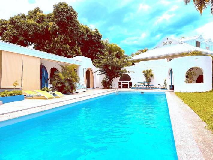 Maison de vacances pour 4 personnes, avec jacuzzi ainsi que jardin et piscine