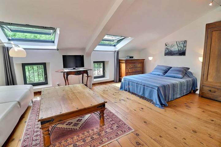 Location de vacances pour 6 personnes, avec piscine et jardin à Grambois - 4