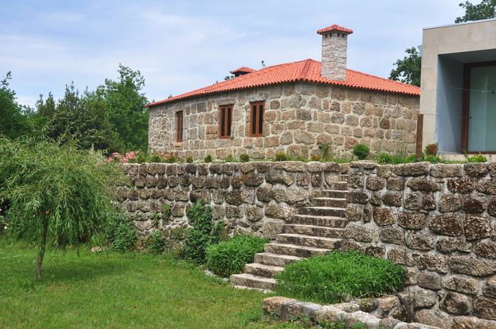 Bed and breakfast para 5 pessoas, com Varanda/Terraço e Jardim e ainda Vista em Portugal